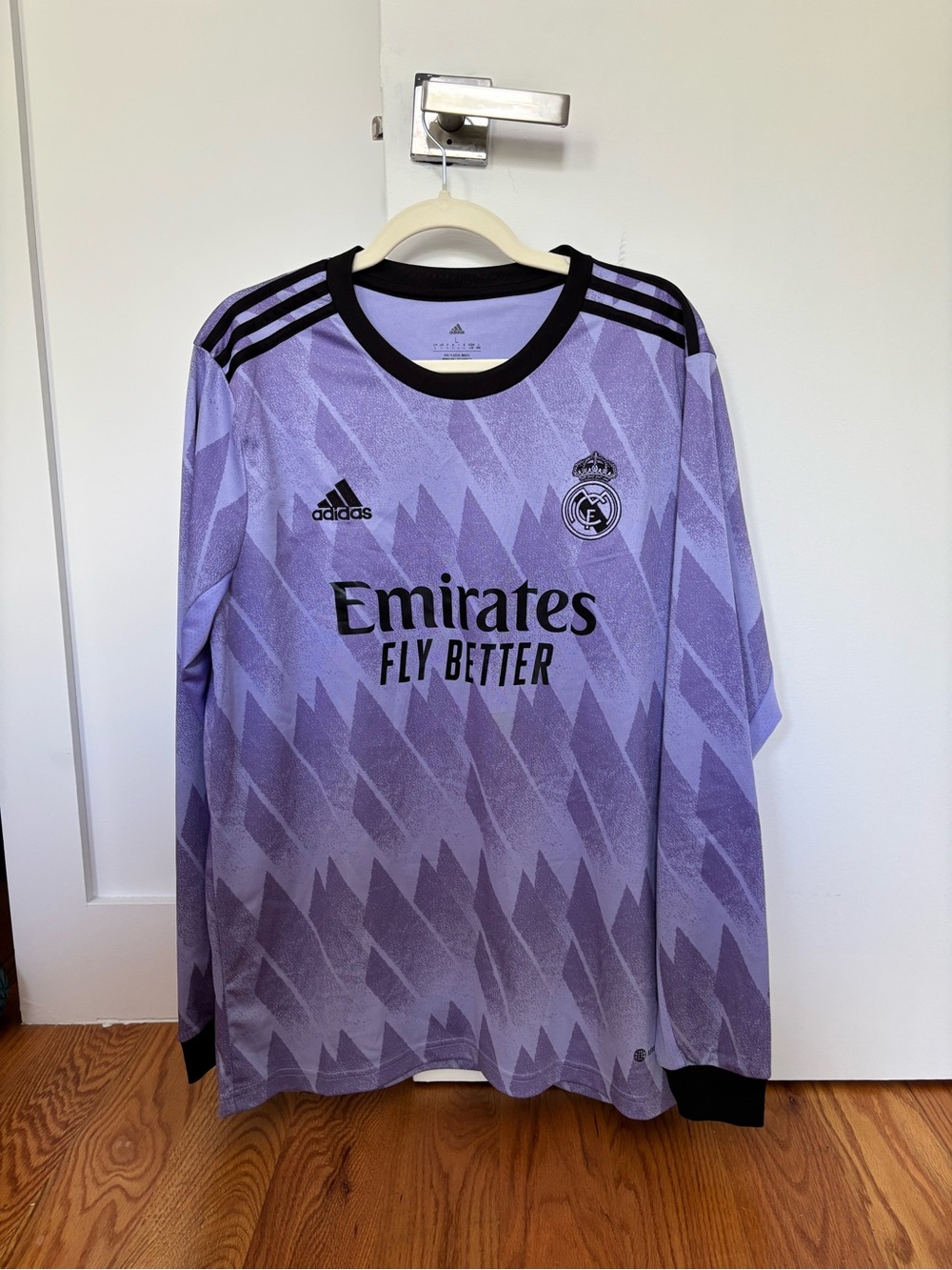 adidas Men's Real Madrid Men's Away Jersey 22/23 Purple Size large